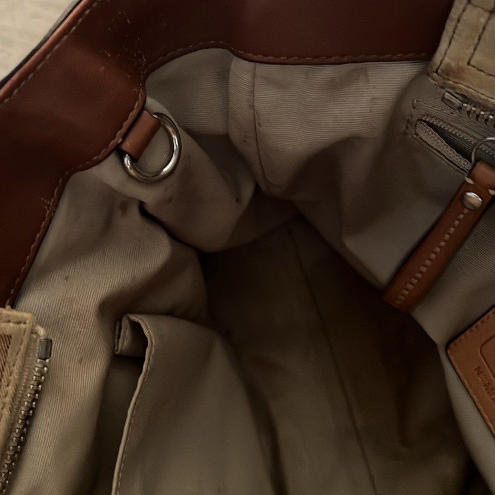 Coach hand bag - Picture 4 of 6